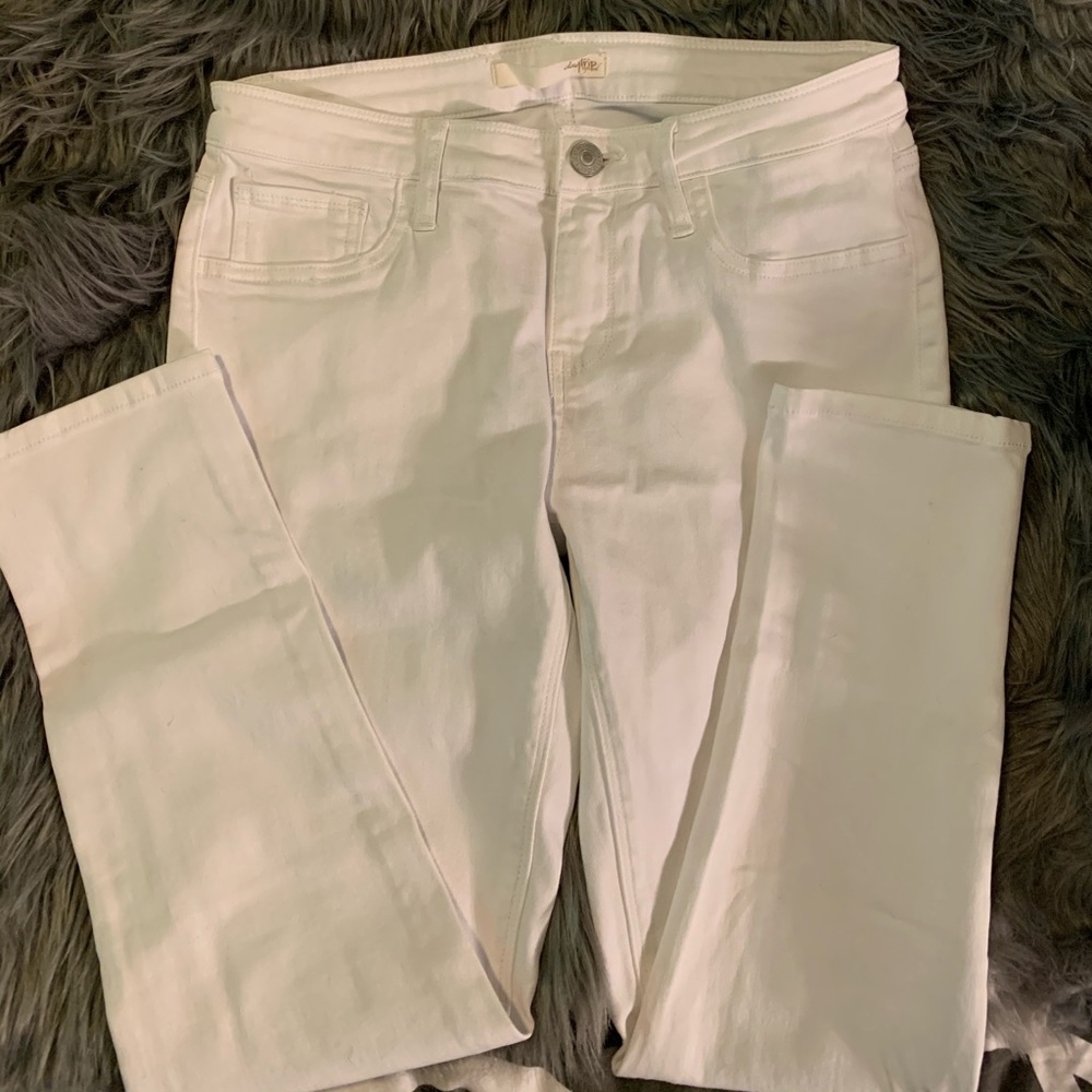 Daytrip white jeans with skinny leg style